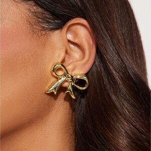 🌟💛🎀NWT Gold Bow Earrings🎀💛🌟